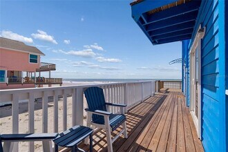 8432 W Gulf Blvd in Treasure Island, FL - Building Photo - Building Photo