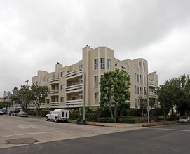1800 Butler Ave in Los Angeles, CA - Building Photo - Building Photo