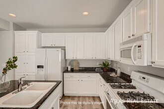 10793 Villa Carlotta Ct in Las Vegas, NV - Foto de edificio - Building Photo