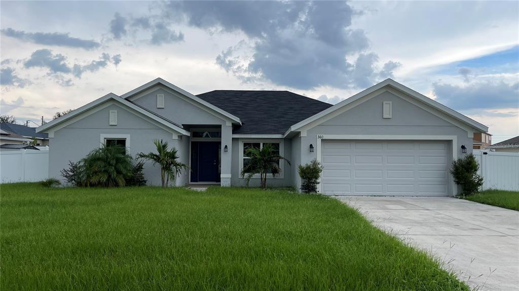 360 Cimarron Ct in Kissimmee, FL - Building Photo