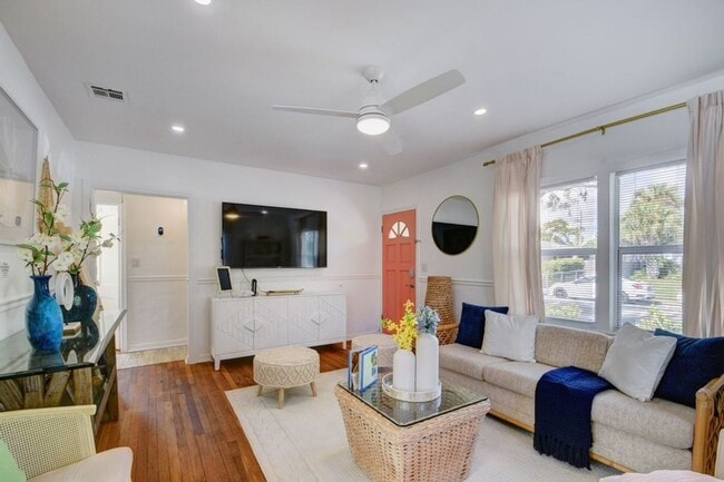 1128 N L St in Lake Worth Beach, FL - Building Photo - Building Photo