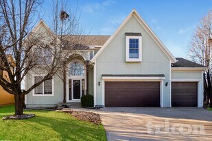 18775 W 153rd Terrace in Olathe, KS - Building Photo