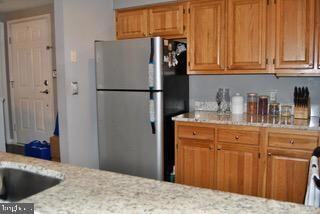 240 S Reynolds St, Unit 101 in Alexandria, VA - Building Photo - Building Photo