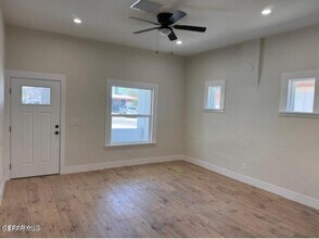 2414 San Diego Ave in El Paso, TX - Building Photo - Building Photo