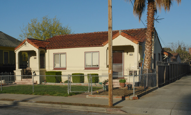 245-247 Charles Ave in Sunnyvale, CA - Building Photo - Building Photo