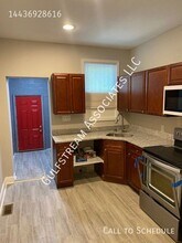 1832 W Franklin St in Baltimore, MD - Building Photo - Building Photo