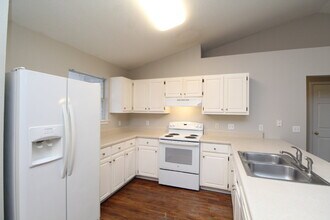 6854 Cedar Ridge Cir in Milton, FL - Building Photo - Building Photo