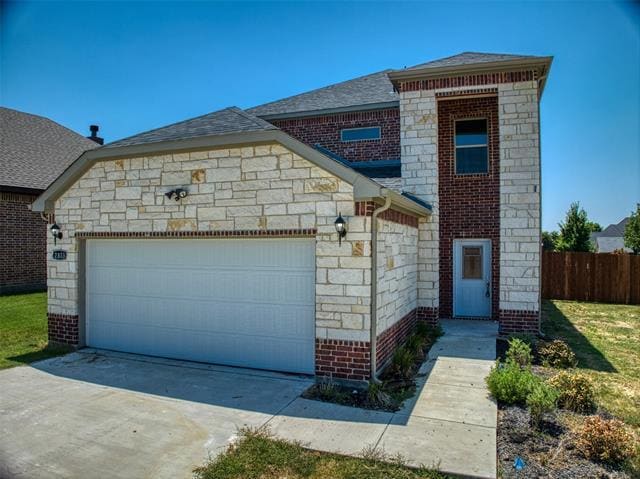 property at 2813 Belmont Dr