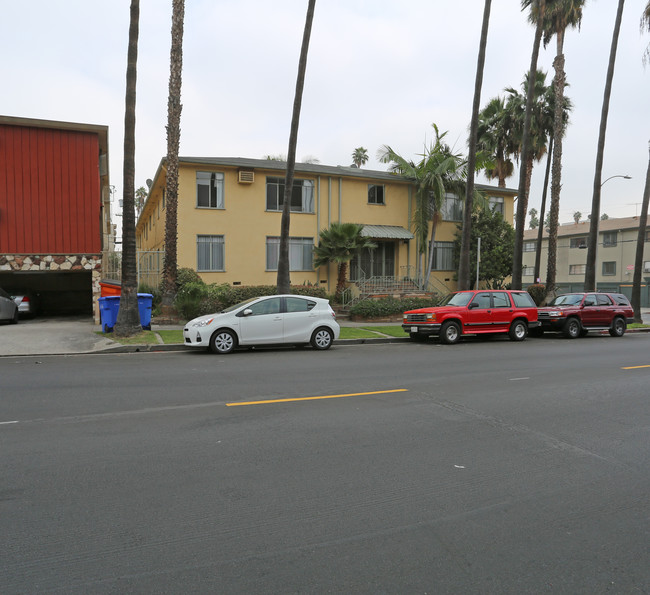 470 S Mariposa Ave in Los Angeles, CA - Building Photo - Building Photo