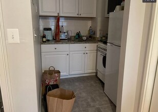194 Saint Paul St, Unit 3 in Brookline, MA - Building Photo - Building Photo