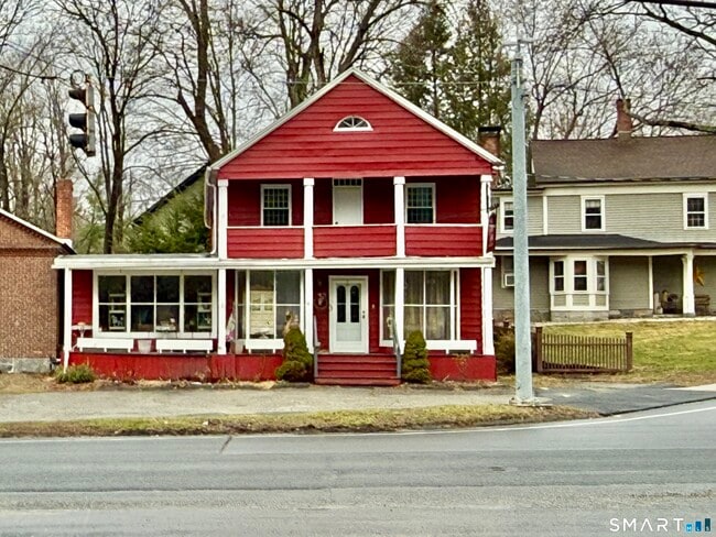 property at 4 Main St S