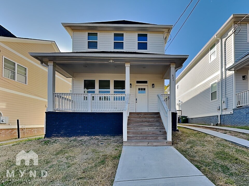 631 Windsor St SW in Atlanta, GA - Building Photo