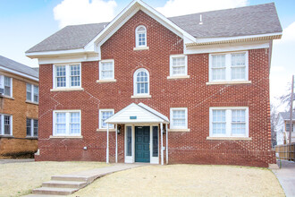 437 NW 26th in Oklahoma City, OK - Foto de edificio - Building Photo