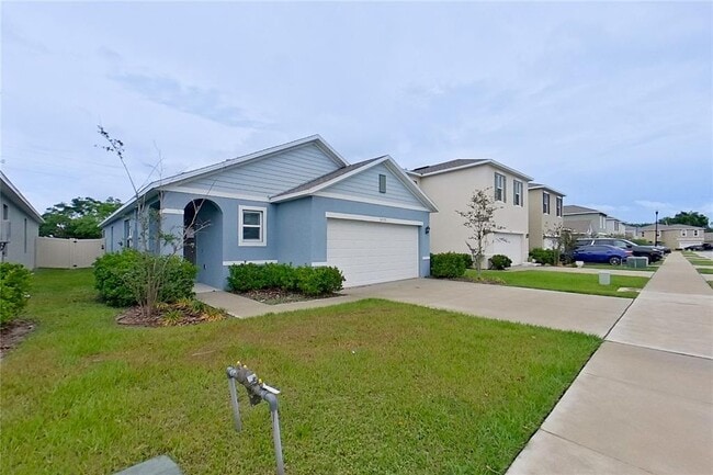 32153 Katelin Cir in Leesburg, FL - Building Photo - Building Photo