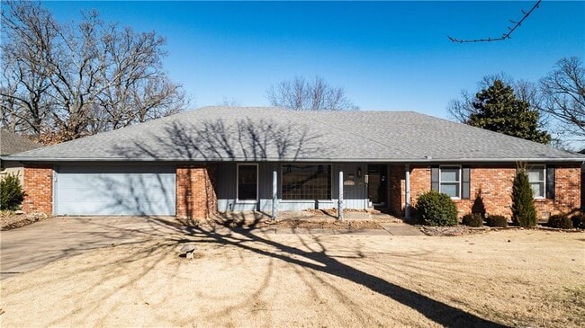 property at 1034 E Bonnie Ln
