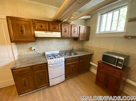 88 Maple St in Malden, MA - Building Photo