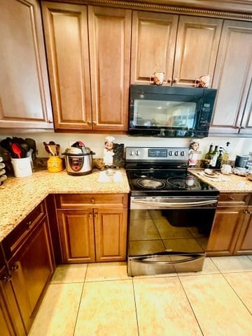 property at 9205 Dupont Pl
