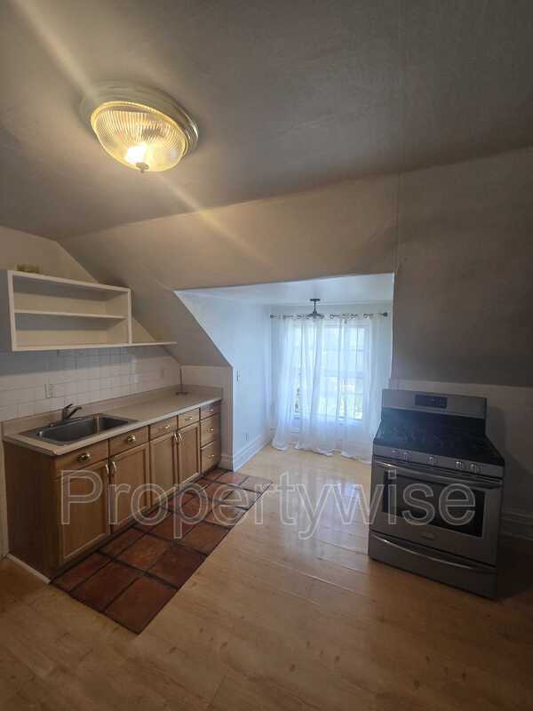 property at 958 S 800 E