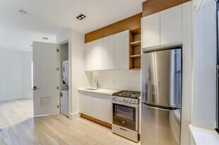 32 Magnolia Ave in Jersey City, NJ - Building Photo