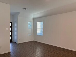 117 Canley Lp in Hutto, TX - Building Photo - Building Photo