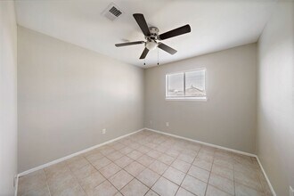 521 29th Ave N in Texas City, TX - Building Photo - Building Photo