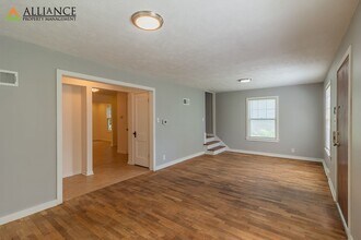 1404 Legore Ln in Manhattan, KS - Building Photo - Building Photo