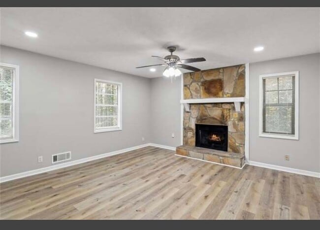 property at 338 Bradley Woods Ct NW