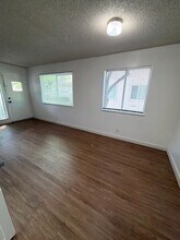 4942 N Holt Ave in Fresno, CA - Building Photo - Building Photo