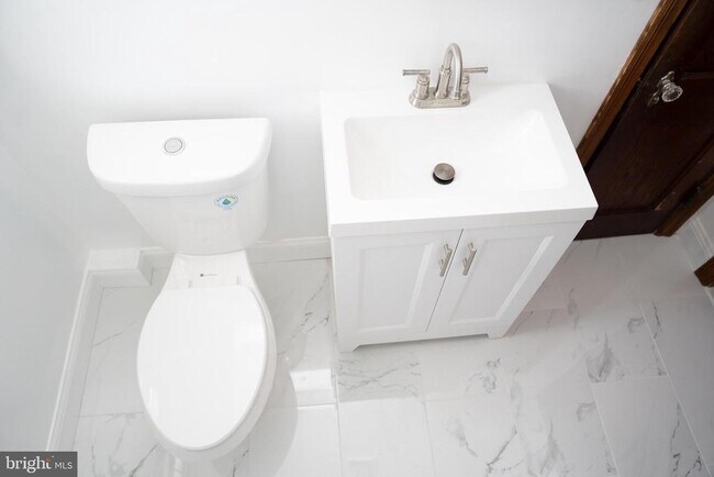 110 Van Buren St NW in Washington, DC - Building Photo - Building Photo