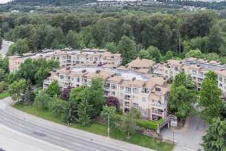 Crescent on Reeve Park in Port Coquitlam, BC - Building Photo - Building Photo