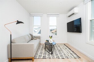 108-09 Rockaway Beach Dr in Queens, NY - Building Photo - Building Photo
