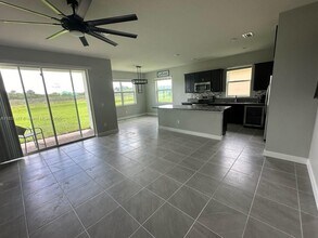 8159 NW Greenbank Cir in Port St. Lucie, FL - Building Photo - Building Photo