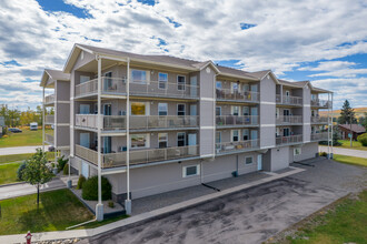 Mountainview Manor in Black Diamond, AB - Building Photo - Building Photo