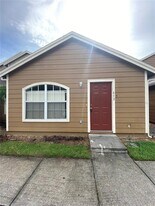 613 Coconut Palm Way in Davenport, FL - Building Photo