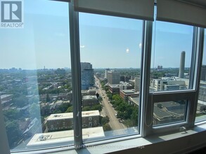 203-2203 College St in Toronto, ON - Building Photo - Building Photo