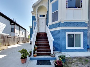 Featured Property | Duplex | West Oakland in Oakland, CA - Building Photo - Building Photo