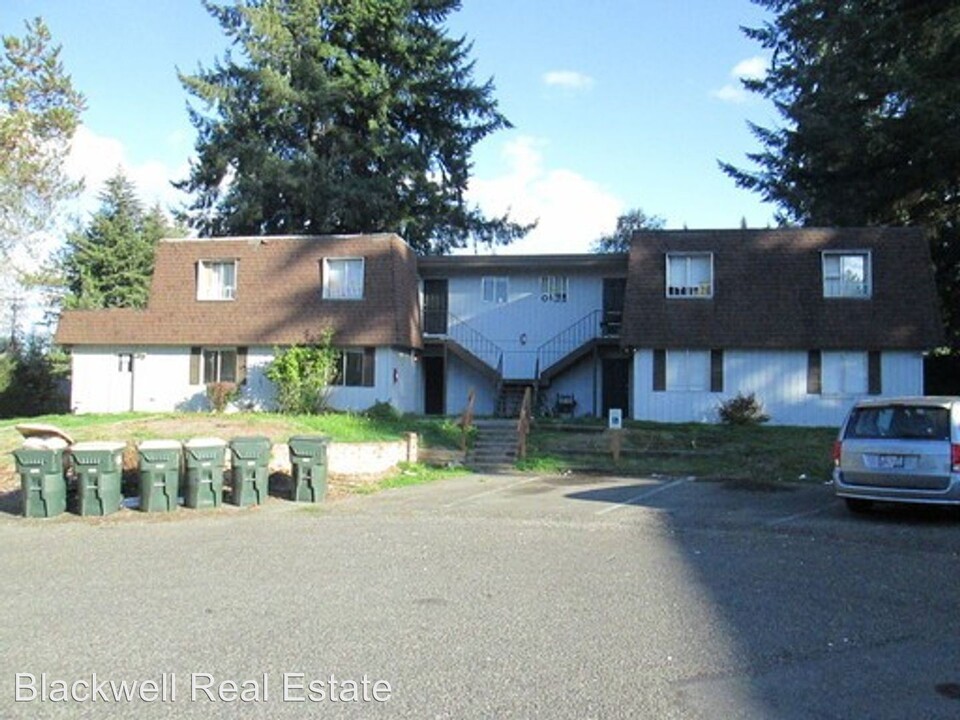 4401 Saratoga Pl NE in Lacey, WA - Building Photo