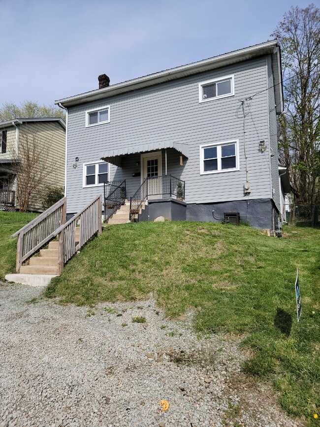 property at 39 William Ave