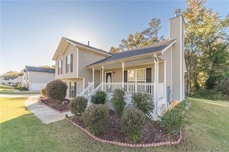 583 Embassy Walk in Winder, GA - Building Photo - Building Photo