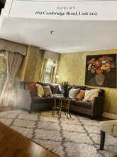 269 Cambridge Rd in Woburn, MA - Foto de edificio - Building Photo