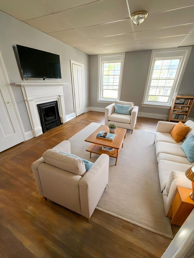 103 Carbon St, Unit 5