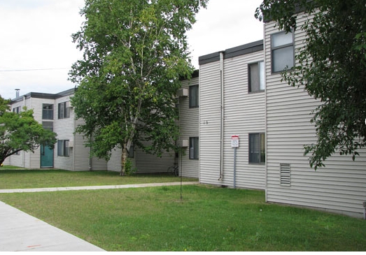 Lakeside Manor Apartments in Chisholm, MN - Foto de edificio