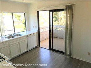 136 Avenida Las Brisas in Oceanside, CA - Building Photo - Building Photo