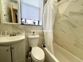 72 Kneeland St, Unit 502 in Boston, MA - Building Photo - Building Photo