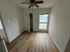 7413 Bogart Dr in North Richland Hills, TX - Foto de edificio - Building Photo