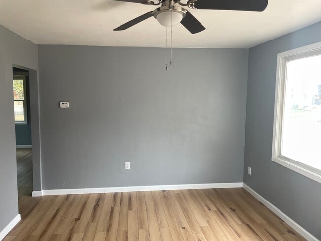 306 E Fischer St in Smithton, IL - Building Photo - Building Photo