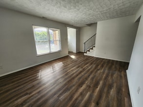 5738 E Hastings Arch in Virginia Beach, VA - Building Photo - Building Photo