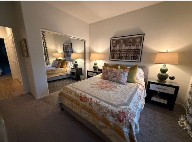 1122 Oro Ridge in Palm Springs, CA - Building Photo