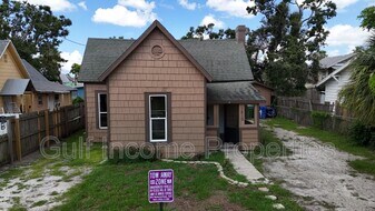 1510 10th St W in Bradenton, FL - Building Photo