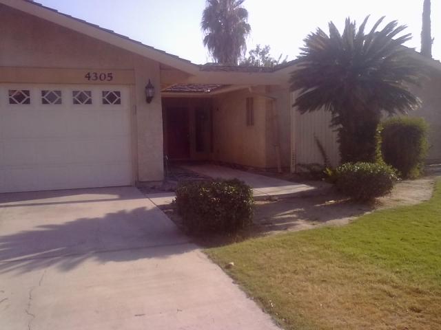 4305 Hahn Ave in Bakersfield, CA - Building Photo